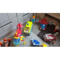 Grote verzameling Paw patrol figuren en voertuigen