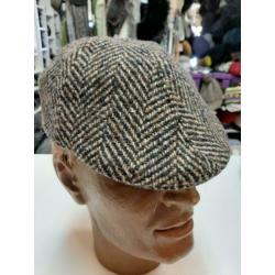 Moderne heren pet grof tweed, modern