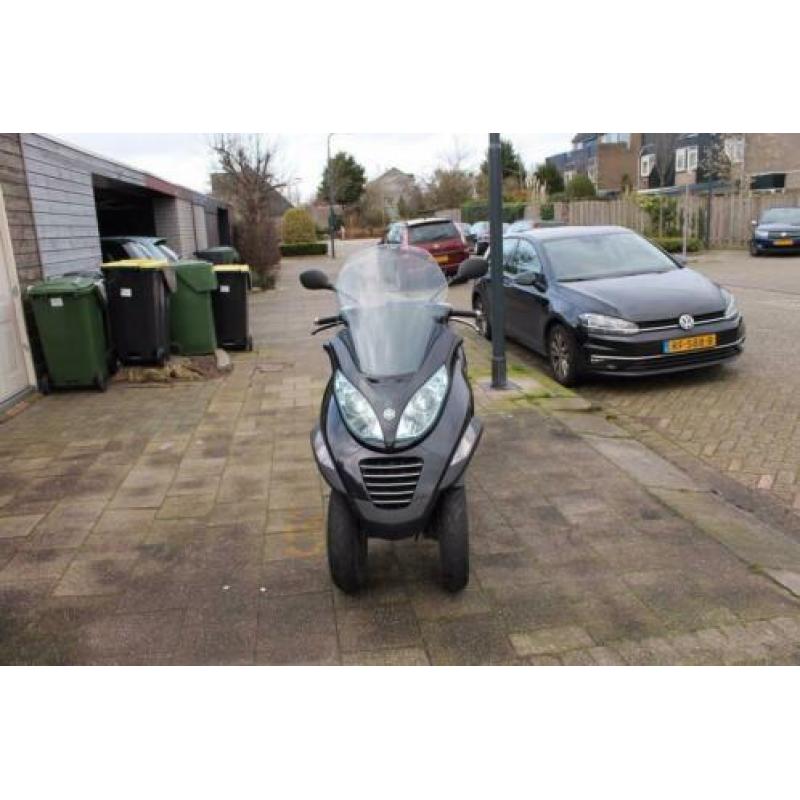 Piaggio MP-3