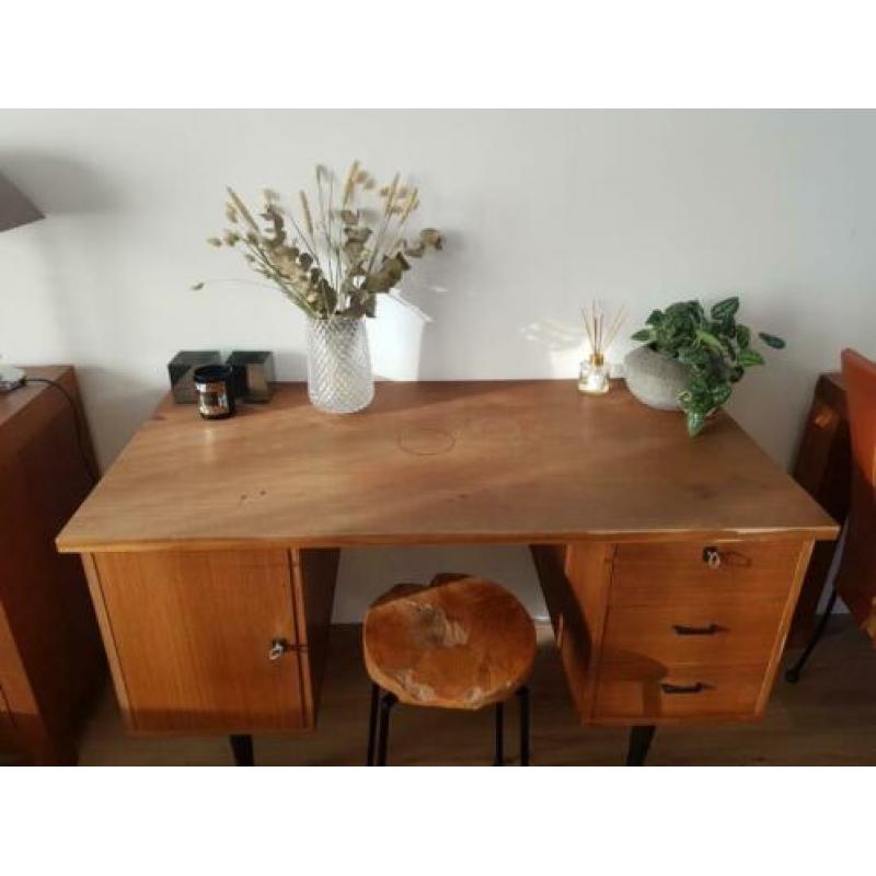Retro bureau buro