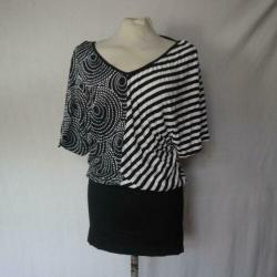 Heel mooi zwart-wit dames t-shirt.Mt 36.Merk Dolce Vita