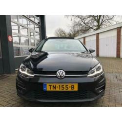 Volkswagen Golf 1.5 TSI Highline Business R