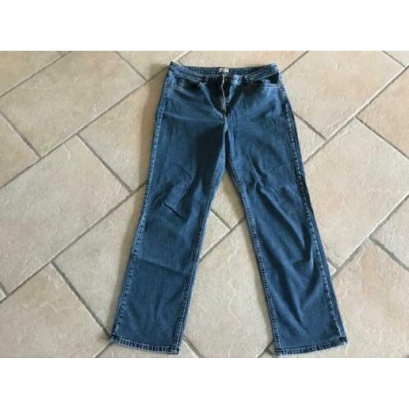 Dames jeans, spijkerbroek maat 44. Taille 45 cm
