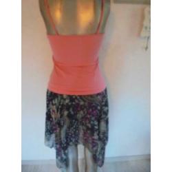 leuke jurk shirt en rok aan 1 stuk maat M