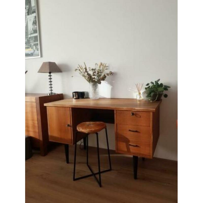 Retro bureau buro