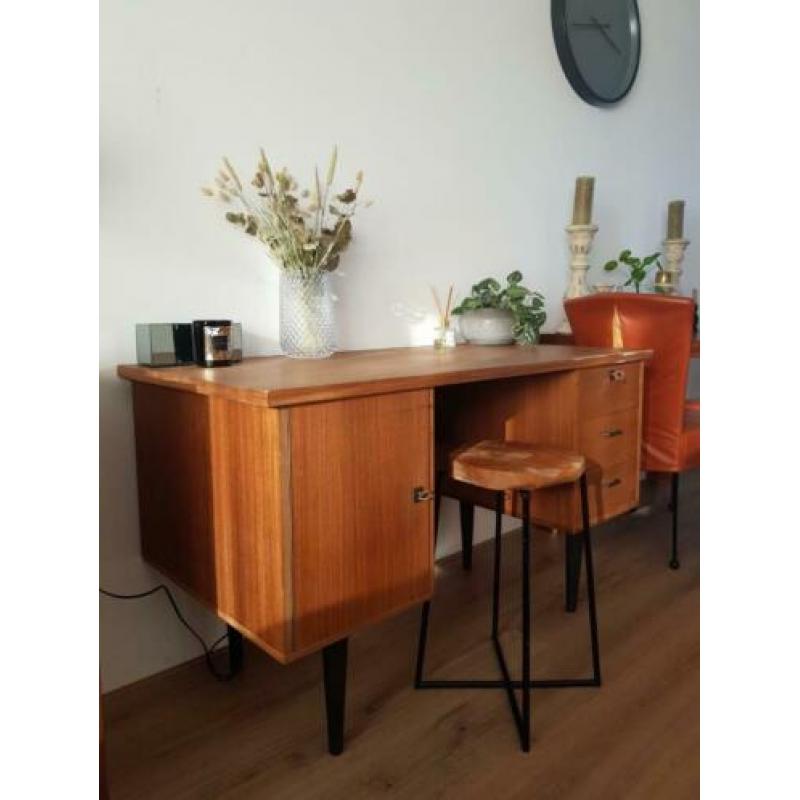 Retro bureau buro
