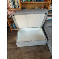Mooie 2,5 zitsbank met hocker