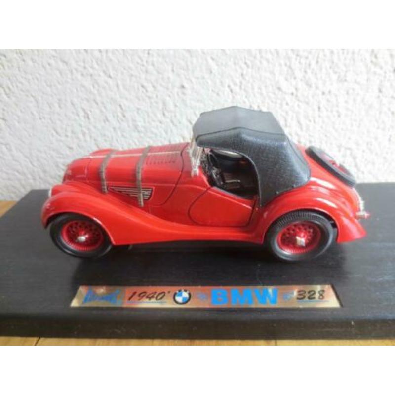 BMW 328 Roadster 1940 RoadLegends 1:18