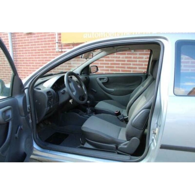 Opel Corsa 1.2-16V Rhythm (bj 2004)
