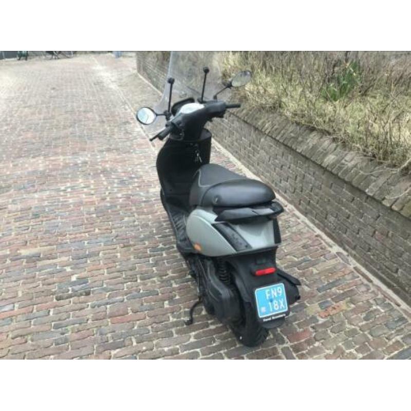 Piaggio zip snor