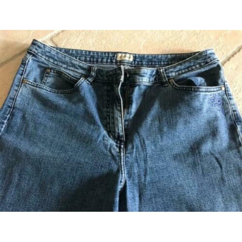 Dames jeans, spijkerbroek maat 44. Taille 45 cm
