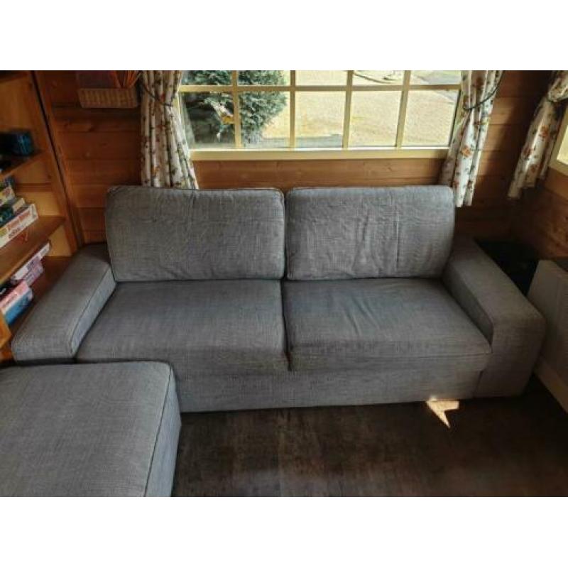 Mooie 2,5 zitsbank met hocker