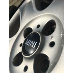 Origineel 17” Mini One Cooper S Star Bullet 4X100 205 40 17