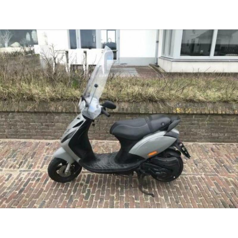 Piaggio zip snor