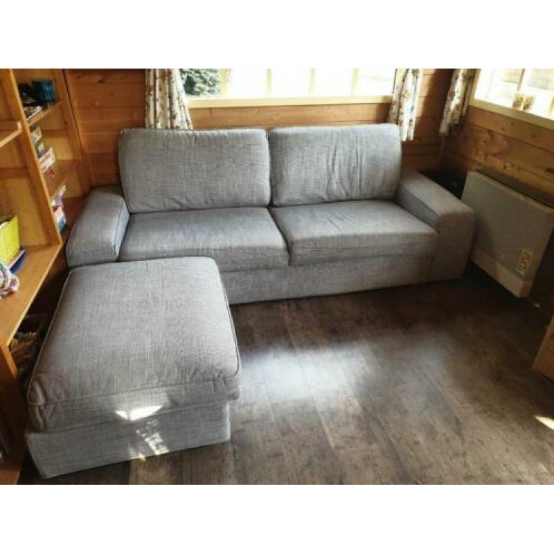 Mooie 2,5 zitsbank met hocker