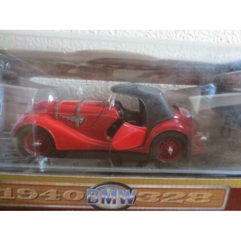 BMW 328 Roadster 1940 RoadLegends 1:18