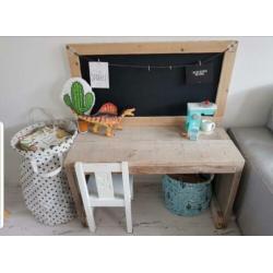 Steigerhouten speelmeubel/krijtbord/kindertafel