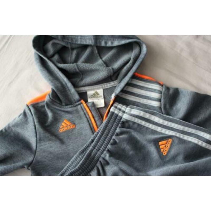 Adidas trainingspakje grijs maat 74