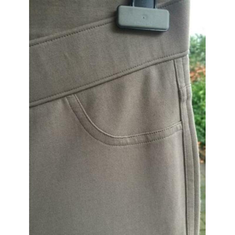 Repeat nieuwe zand/licht taupe broek stretch tregging mt 38