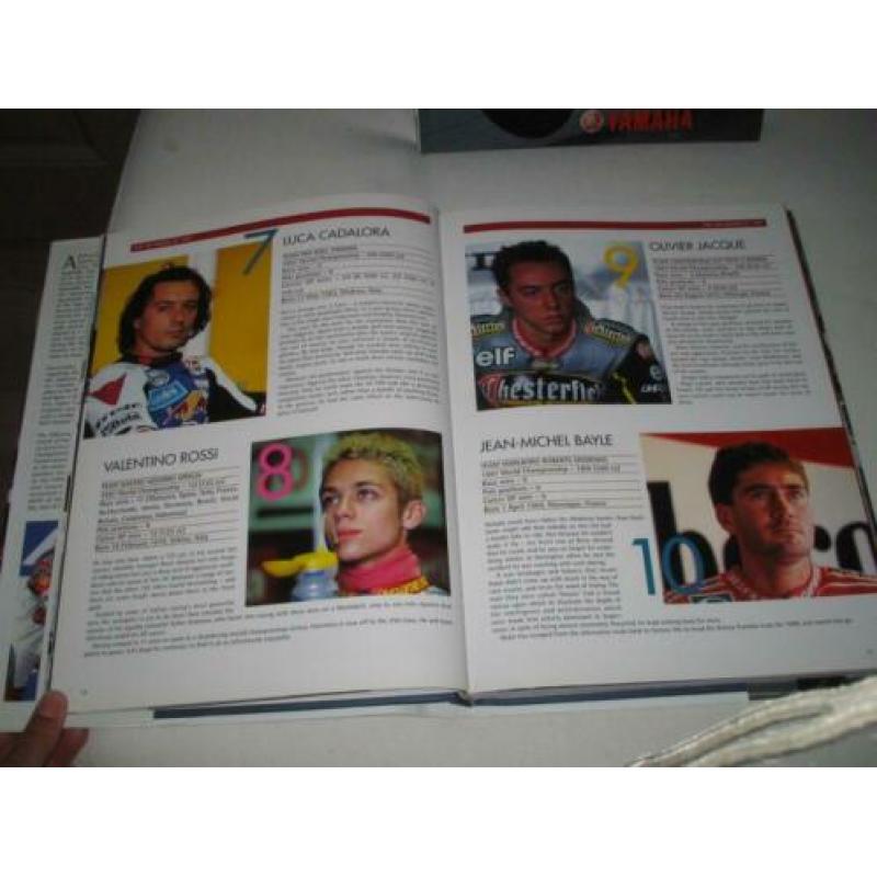 Yamaha Motorcourse '97-'98 - Races-Tracks-Coureurs - KadoiD?