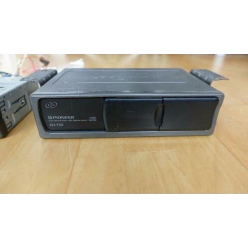 Auto radio