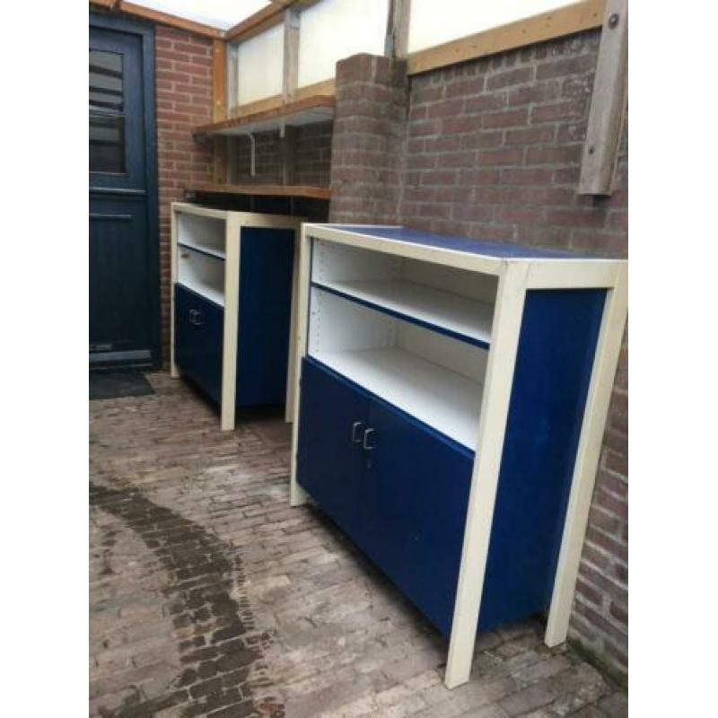 Half open boekenkast kledingkast metaal hout (2st,stukprijs)