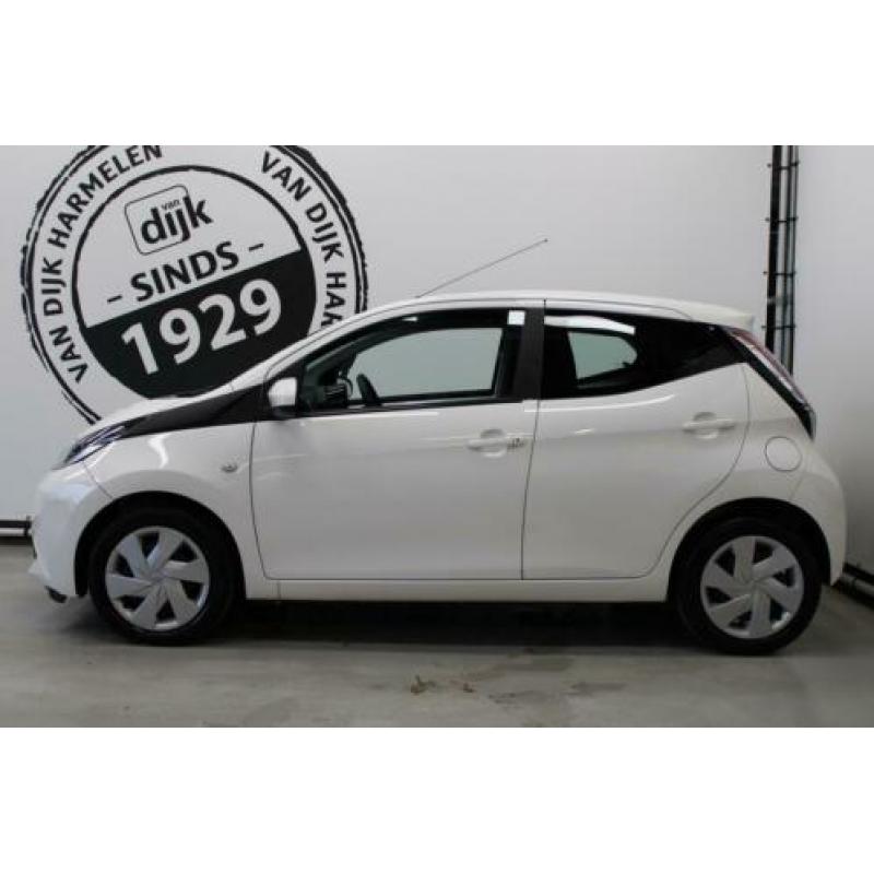 Toyota Aygo 1.0 VVT-i x-play AIRCO MISTLAMPEN VOOR CAMERA EL