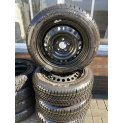 Nieuwe winterbanden 16 inch.