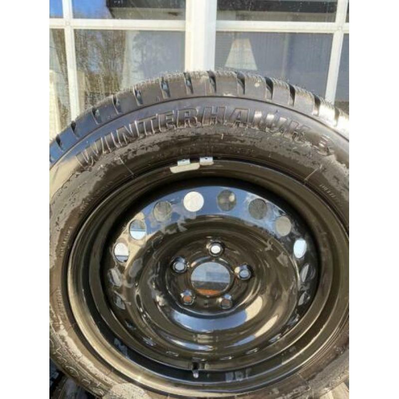 Nieuwe winterbanden 16 inch.