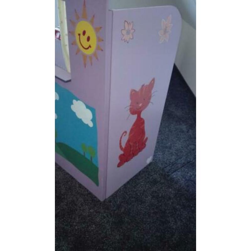Poppenkast incl 5 handpoppen