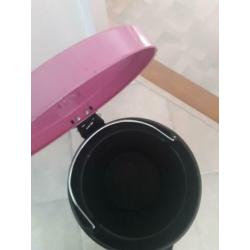 Roze metallic prullenbak