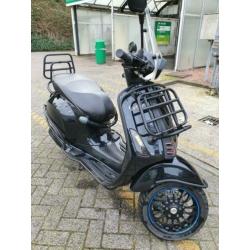 Piaggio Vespa Sprint facelift special edition