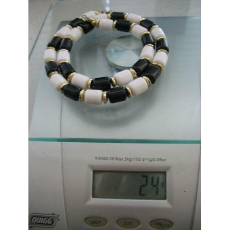 Kralen Ketting- Zwart Wit ?? Mooi Vintage