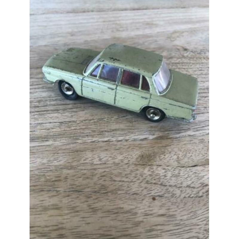 Dinky Toys | BMW 1500 | Meccano