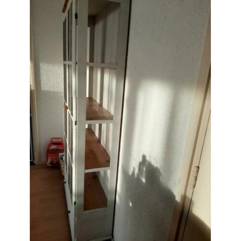 Vitrine Kast..