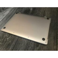 MacBook Pro 13 inch 2018 i7 2.7 Ghz Touch Bar 256GB