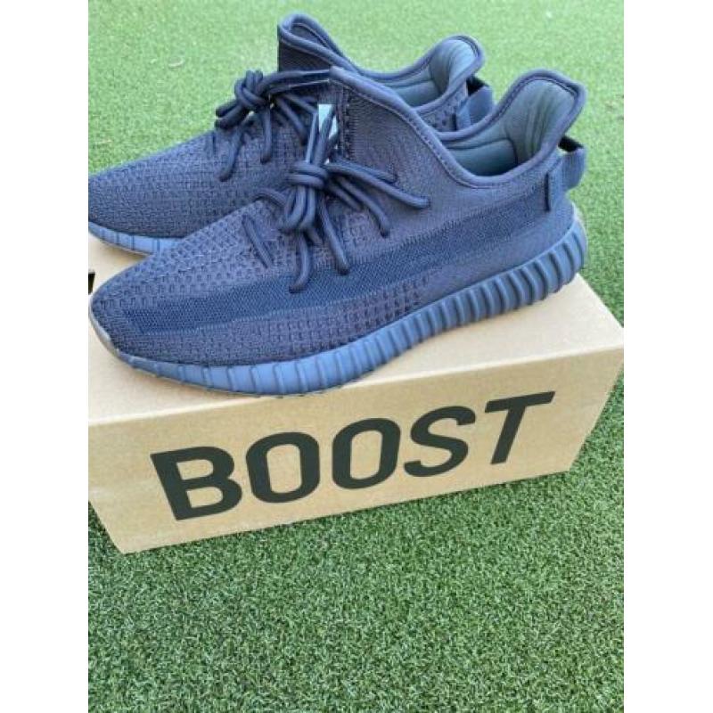 Yeezy boost 350 V2 cinder
