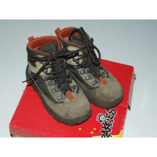 *~* Brakkies *~* Bergschoenen *~* Maat 29