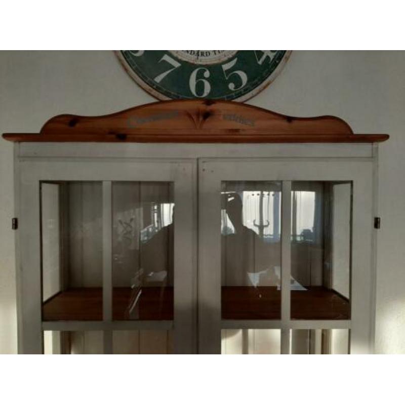 Vitrine Kast..