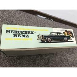 Mercedes 600 van eind zestiger jaren.