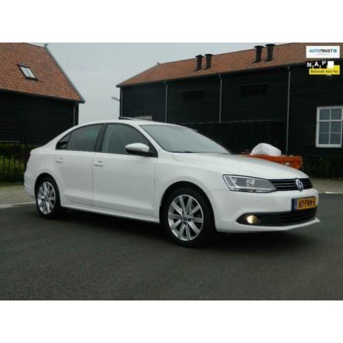 Volkswagen Jetta 1.2 TSI Comfortline SCHUIFDAK NAVIGATIE PDC