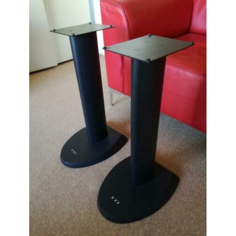 Zware stands "VTI"