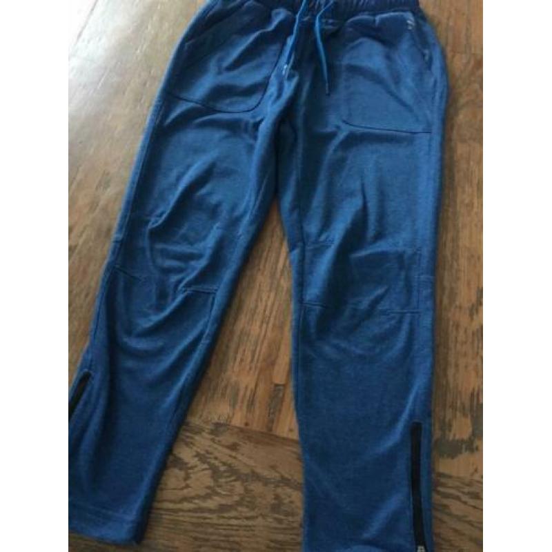 H&M trainingsbroek maat 122 / 128 jongen jogging broek