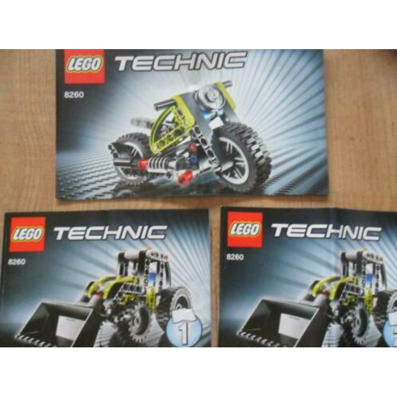 LEGO Technic Tractor en Motor (2 in 1)