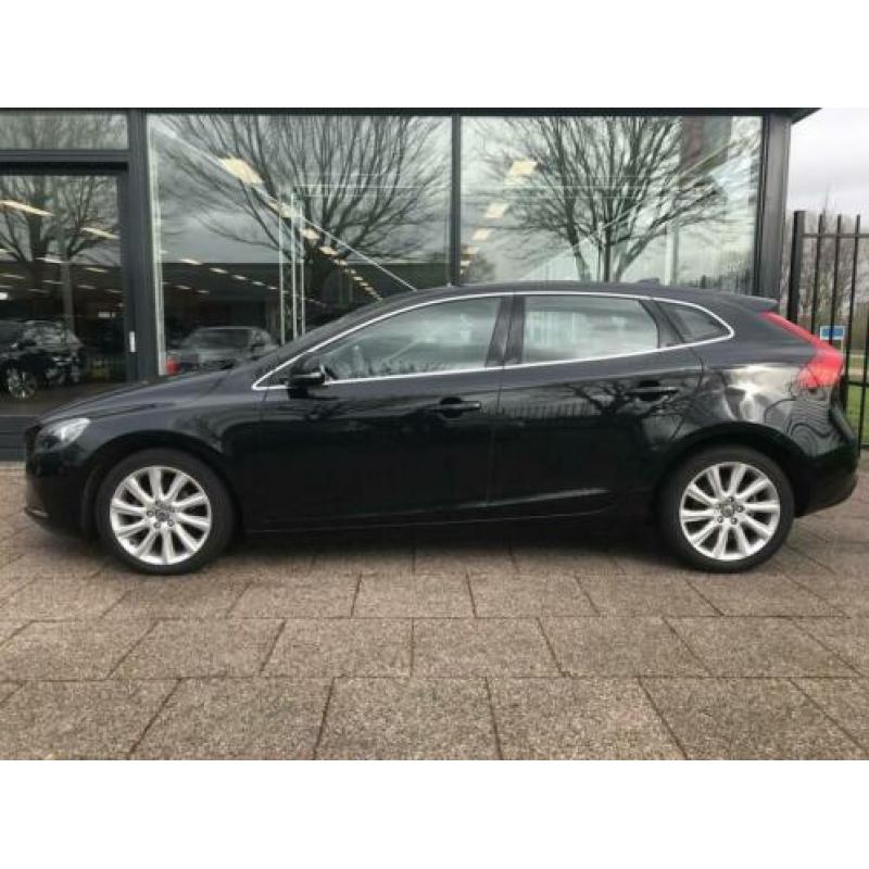 Volvo V40 1.6 D2 Momentum Navi Camera Climate Cruise Half Le