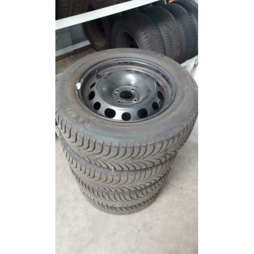 Set winterbanden Peugeot 5008