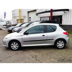 Peugeot 206 206+ 1.1 XR 63DKM