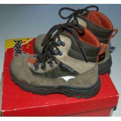 *~* Brakkies *~* Bergschoenen *~* Maat 29