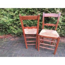 stoel hout met rieten zitting