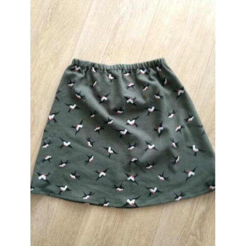 Nieuw rok olijf groen met vogel print mt 42